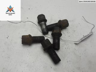 болт колесный Volkswagen Passat B5 1997, 1.8 л., бензин, МКПП, синий, универсал