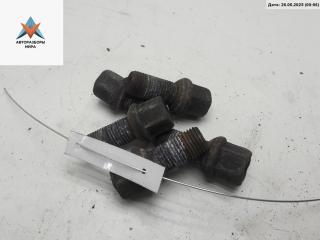 болт колесный Volkswagen Bora 1 поколение 1999, 1.6 л., бензин, МКПП, серый, седан