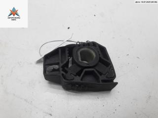 кронштейн радиатора Volkswagen Golf 4 поколение 1998, 1.4 л., бензин, МКПП, синий, хетчбэк 5 дв., 1J0806155