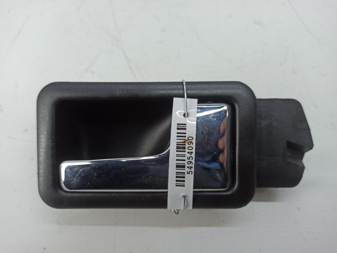 ручка внутренняя передняя правая Audi 80 8A/B3 1990, 1.6 л., бензин, МКПП, красный, седан, 893837020 - фото №1