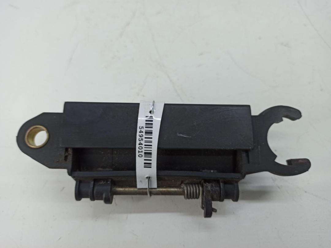 ручка наружная передняя правая Audi 80 B3 1990, 1.6 л., бензин, МКПП, красный, седан, 893837206A