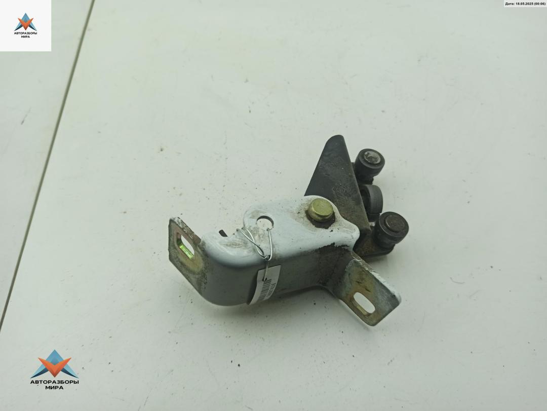ролик двери сдвижной Renault Kangoo 1 поколение 2001, 1.9 л., дизель, МКПП, белый, фургон, 303512 - фото №1