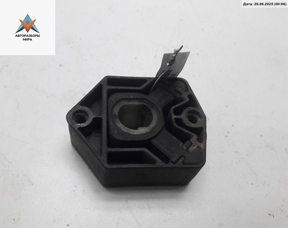 кронштейн радиатора Skoda Octavia mk1 (A4 1U) 2004, 1.6 л., бензин, МКПП, серый, универсал, 1J0806155 - фото №1