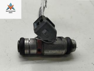 форсунка Volkswagen Golf 4 поколение 2000, 1.4 л., бензин, МКПП, красный, хетчбэк 5 дв., 036031C