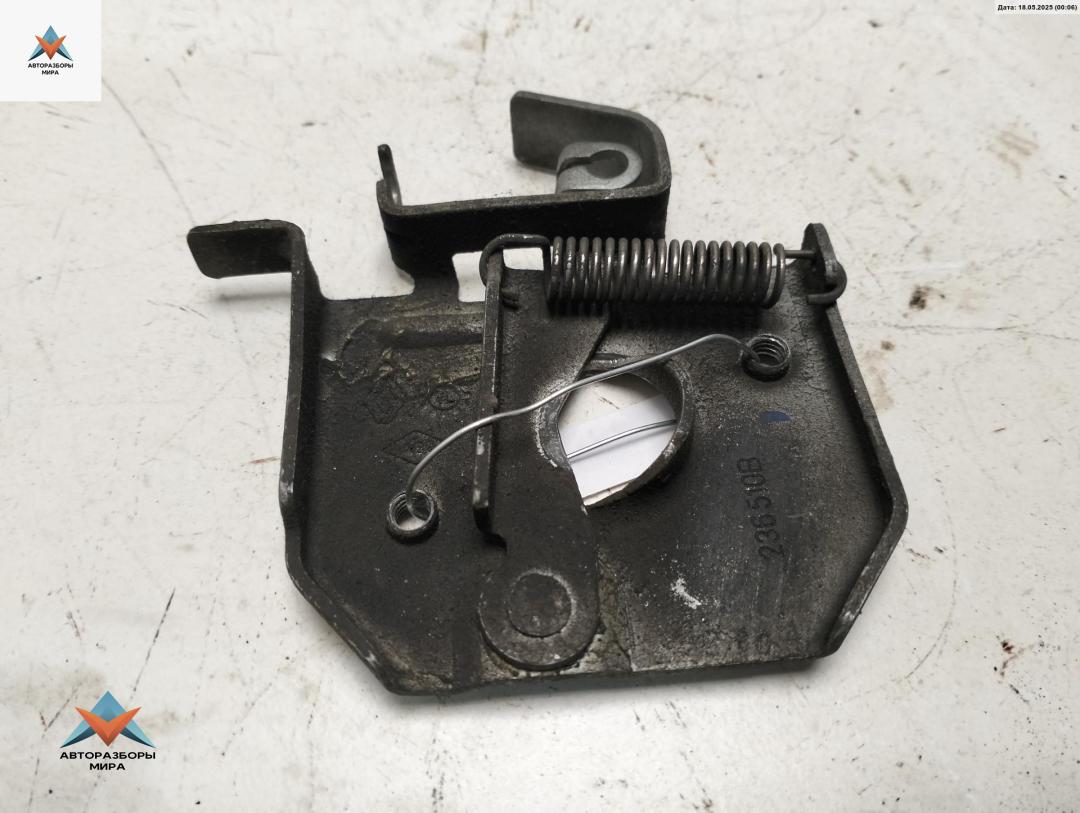 замок капота Renault Scenic 2 поколение 2004, 1.6 л., бензин, МКПП, красный, минивэн, 236510 - фото №1