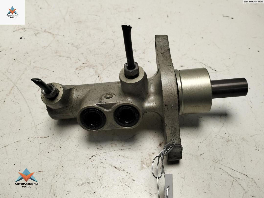 цилиндр тормозной главный Renault Clio 3 поколение 2006, 1.2 л., бензин, МКПП, серый, хетчбэк 5 дв., 189W5JT8 - фото №1