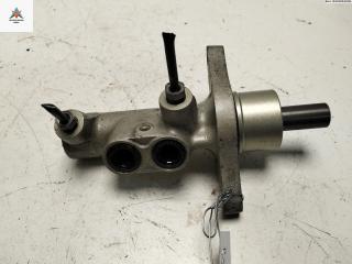 цилиндр тормозной главный Renault Clio 3 поколение 2006, 1.2 л., бензин, МКПП, серый, хетчбэк 5 дв., 189W5JT8