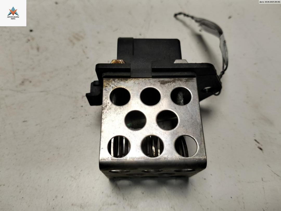 блок управления вентилятором (реле) Renault Modus 1 поколение 2005, 1.2 л., бензин, МКПП, серый, хетчбэк 5 дв., 8200045082 - фото №1