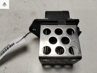 блок управления вентилятором (реле) Renault Clio 3 поколение 2006, 1.2 л., бензин, МКПП, серый, хетчбэк 5 дв., 8200045082