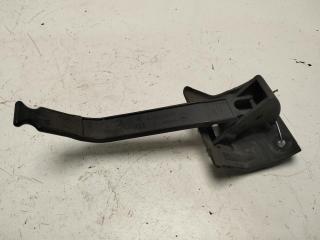 замок капота Renault Scenic II 2004, 1.6 л., бензин, МКПП, красный, минивэн, 8200484672