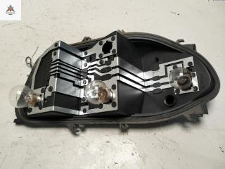 панель заднего левого фонаря Renault Clio 3 поколение 2006, 1.2 л., бензин, МКПП, серый, хетчбэк 5 дв., 89035086