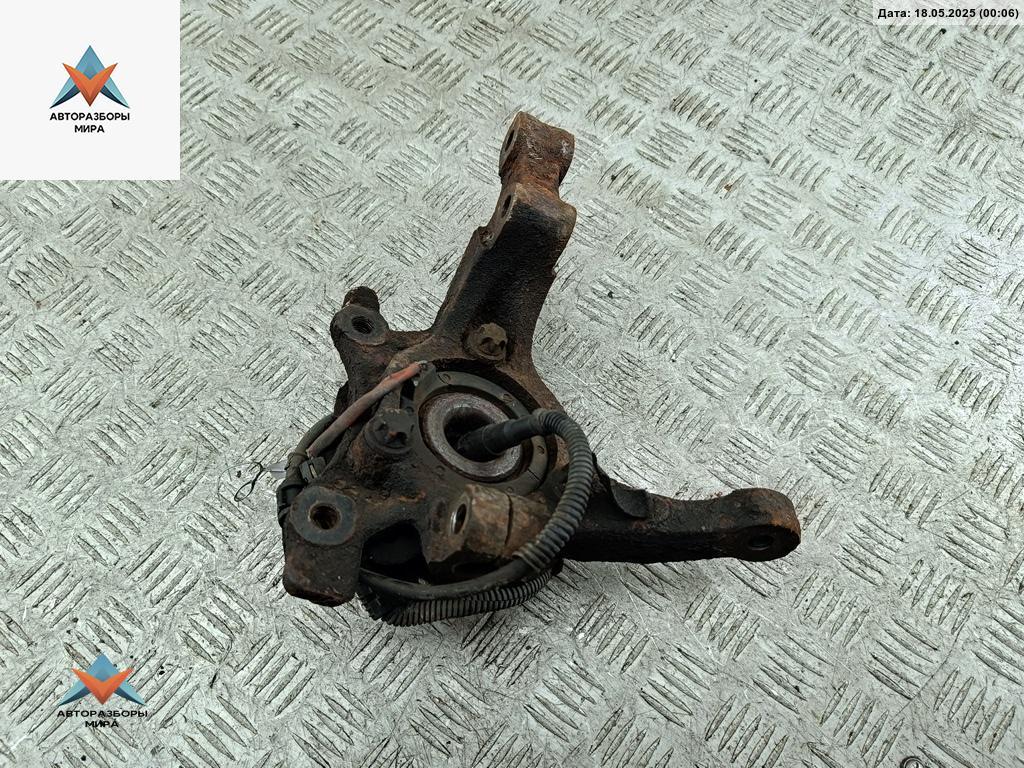 Кулак (корпус ступицы) передний правый Opel Zafira 1 поколение (A) 2002, 1.8 л., бензин, МКПП, синий, минивэн, 24443540 - фото №1