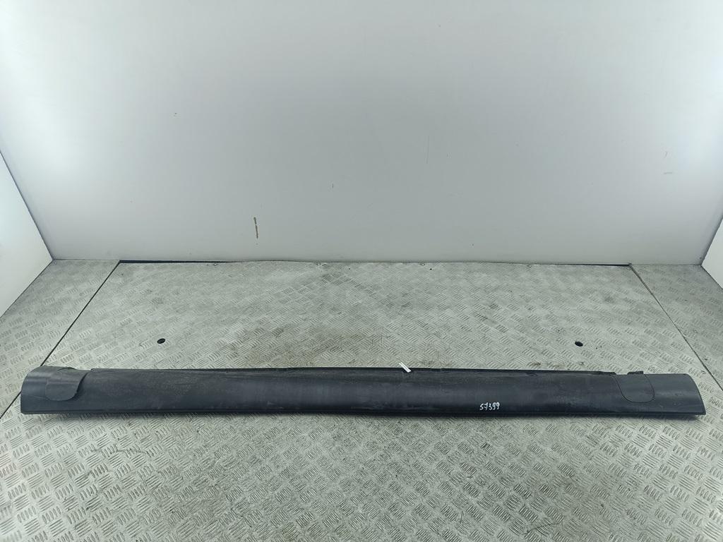 Накладка на порог наружная левая Opel Omega B 1996, синий, универсал, 90493309