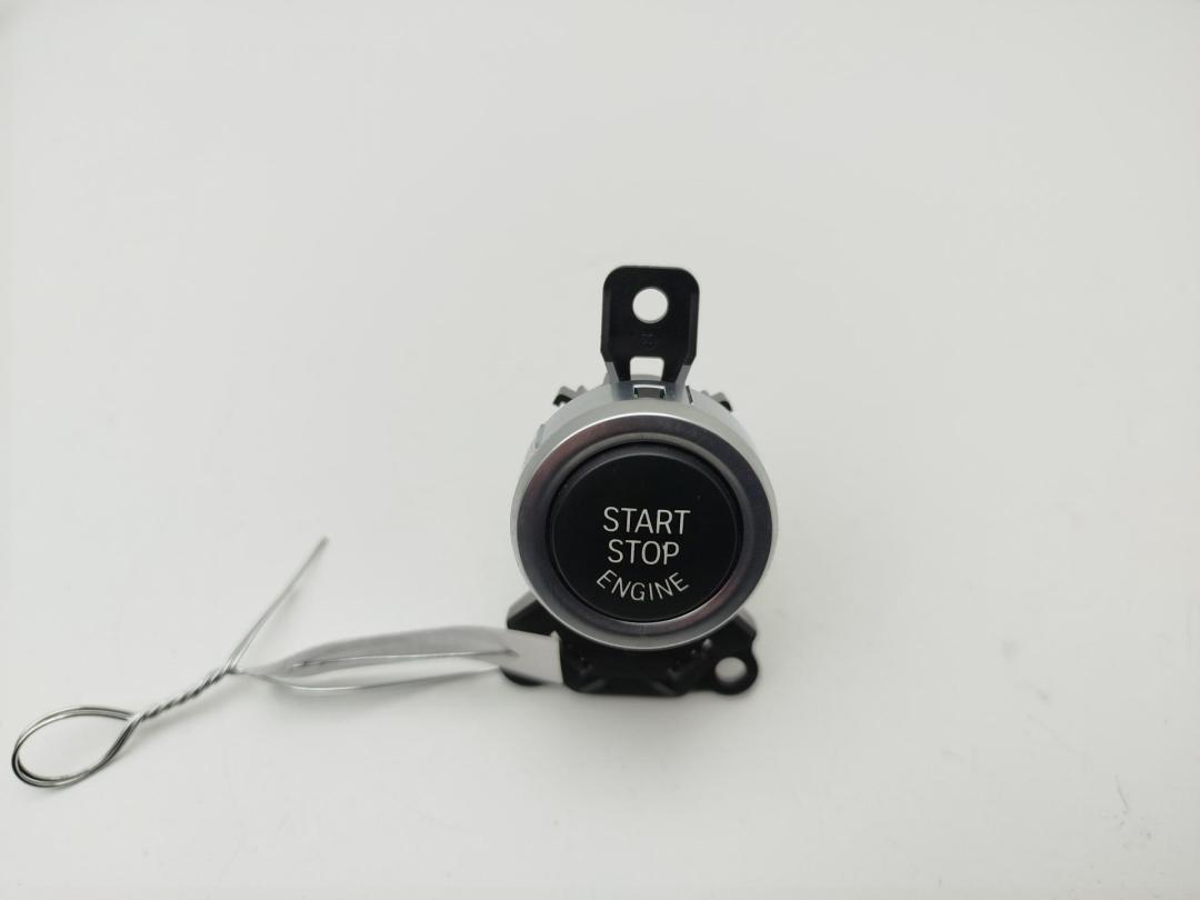 кнопка запуска двигателя BMW 7 F01/F02 2012, 3.0 л., гибрид, АКПП, серый, седан, 61319225229, 9225229