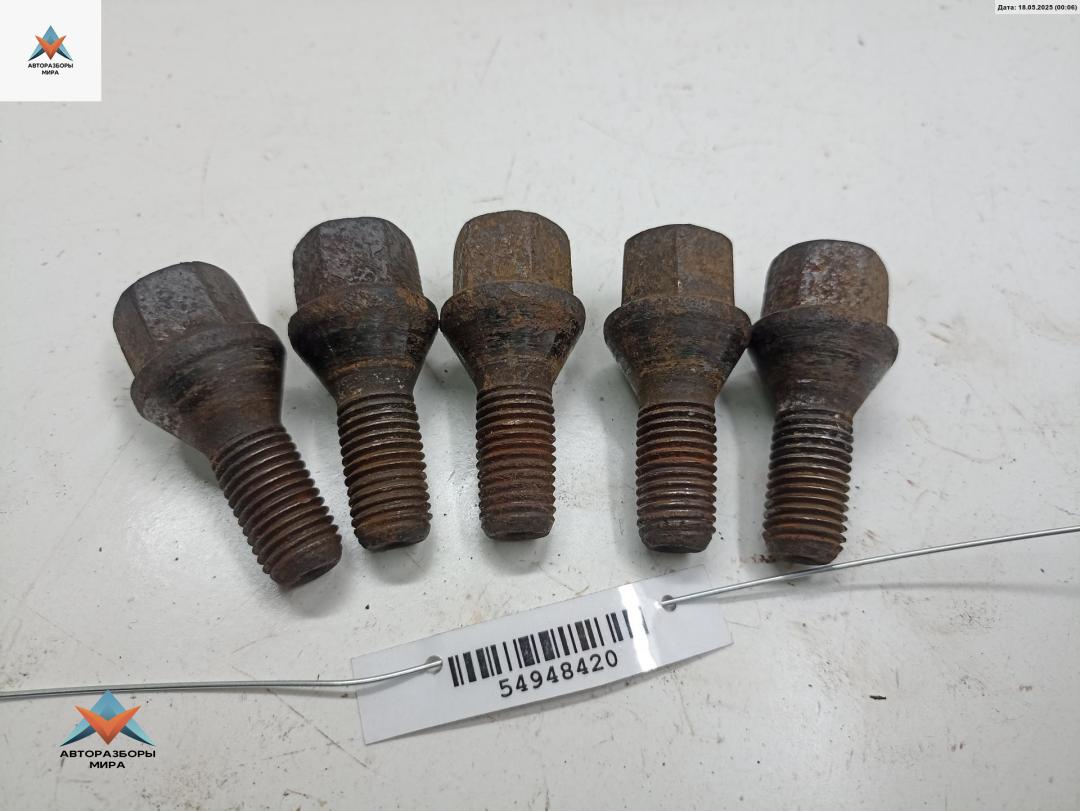 болт колесный Opel Astra G 2001, 2.0 л., дизель, МКПП, серый, универсал - фото №1