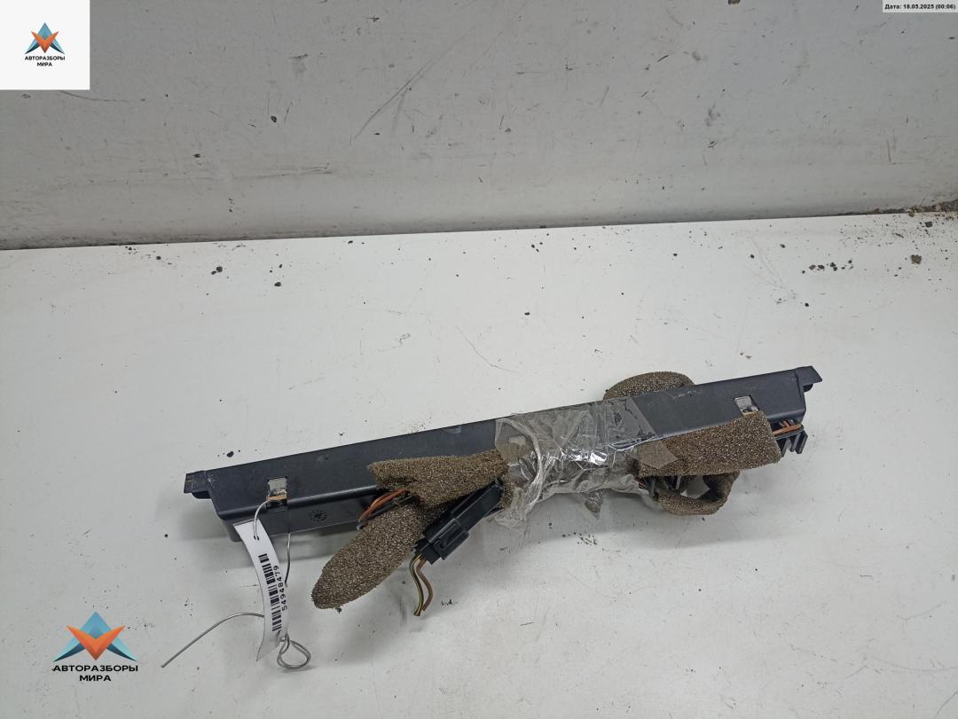 стоп-сигнал Opel Astra G 2001, 2.0 л., дизель, МКПП, серый, универсал, 90560399 - фото №1