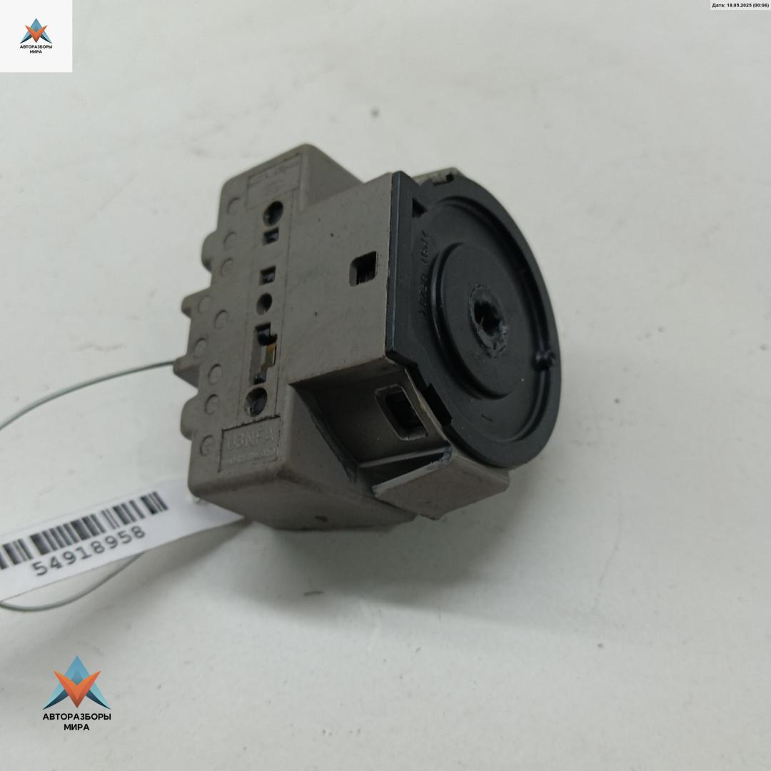 контактная группа Ford Focus 3 поколение 2012, 1.6 л., дизель, МКПП, серый, универсал, AA6T11572AA - фото №1