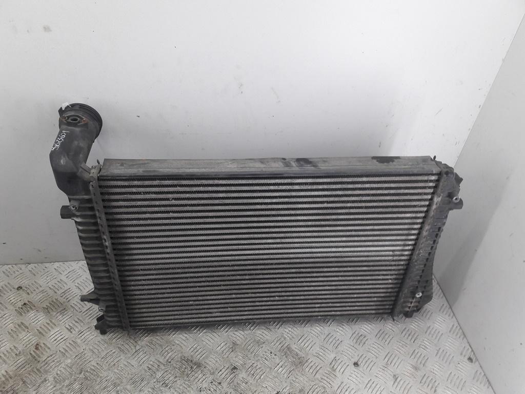 радиатор интеркулера Volkswagen Passat B6 2007, 1.9 л., дизель, МКПП, серый, универсал