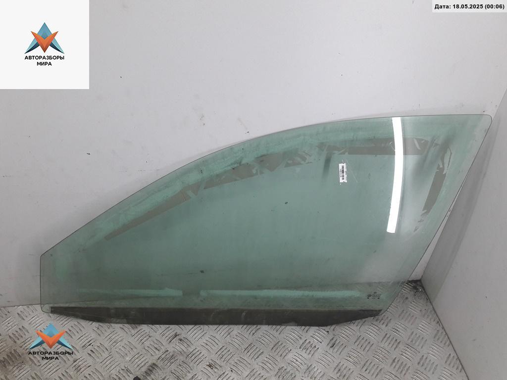 стекло двери передней левой Volkswagen Golf 4 поколение 2001, 1.4 л., бензин, МКПП, серый, хетчбэк 5 дв., AS2 - фото №1