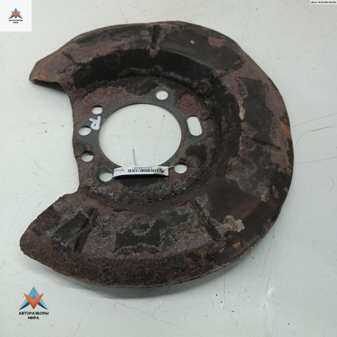 защитный кожух тормозного механизма Ford Focus 3 поколение 2012, 1.6 л., дизель, МКПП, серый, универсал - фото №1