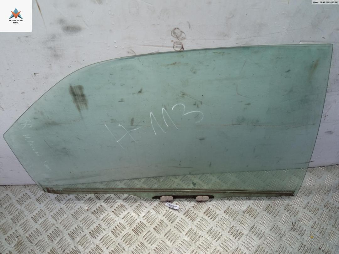 стекло двери задней правой Honda Accord 5 поколение 1994, 2.0 л., бензин, МКПП, красный, универсал - фото №1