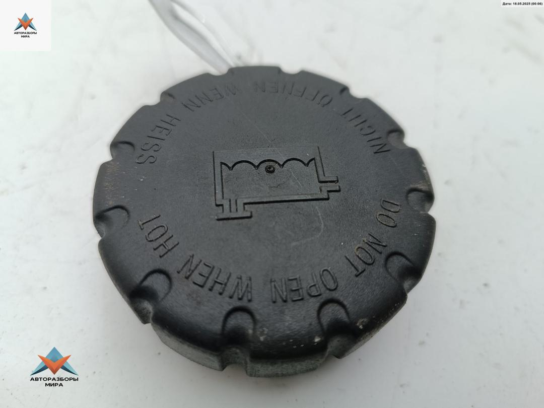 пробка расширительного бачка Mercedes-Benz C-Класс W203/S203/CL203 2001, 2.0 л., бензин, МКПП, зелёный, седан, 2105010515 - фото №1