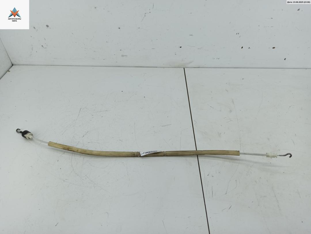 трос двери Audi A4 B5 1996, 1.6 л., бензин, АКПП, серый, седан - фото №1