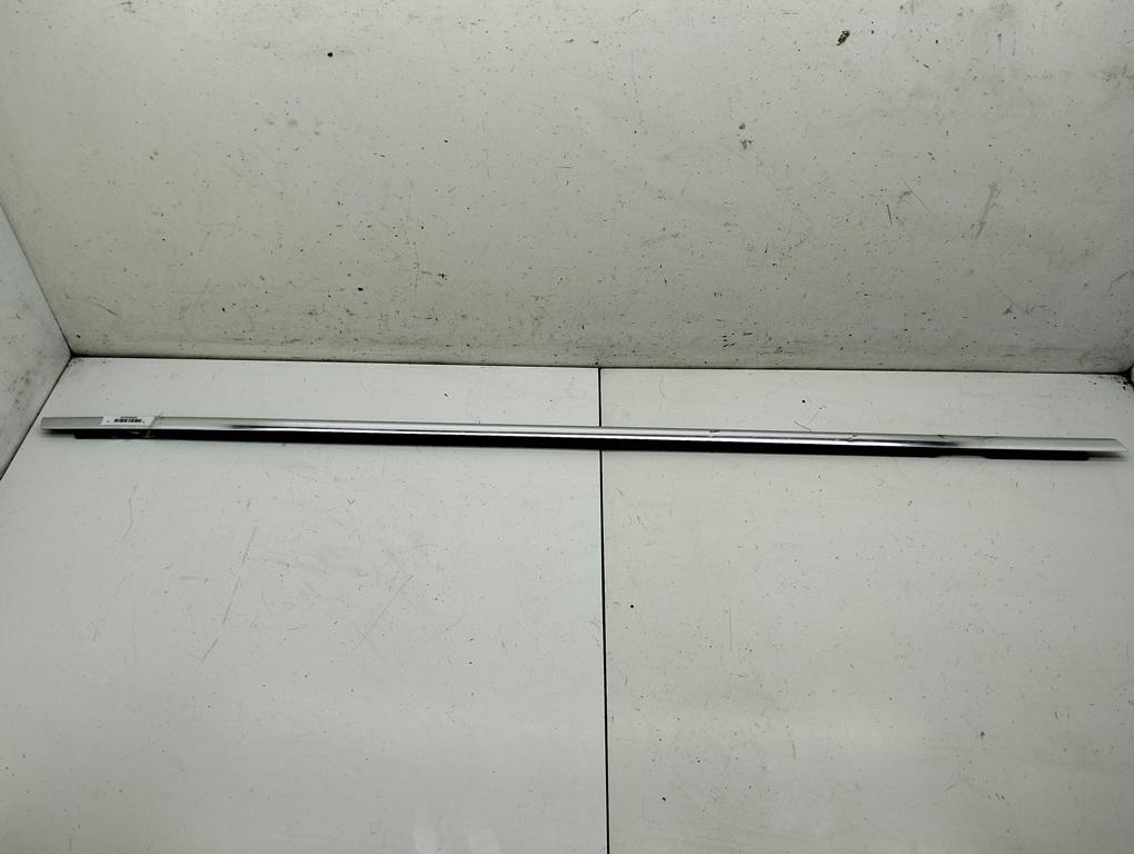Молдинг стекла двери наружный Volkswagen Passat B7 USA 2012, 2.5 л., бензин, АКПП, синий, седан