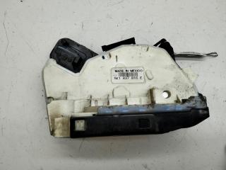 замок двери передней правой Volkswagen Passat B7 USA 2012, 2.5 л., бензин, АКПП, синий, седан, 5K1837016E