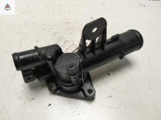 корпус термостата Renault Megane 2 поколение [рестайлинг] 2007, 1.5 л., дизель, МКПП, серый, хетчбэк 5 дв., 8200248531