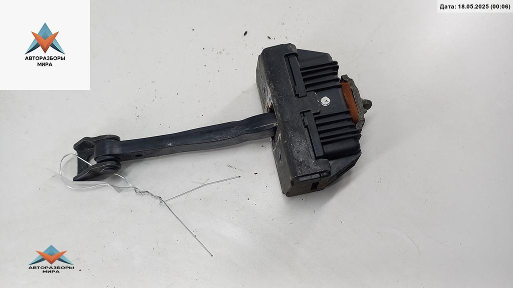 ограничитель открывания двери BMW 5 серия E60/E61 2006, универсал, 7033609 - фото №1