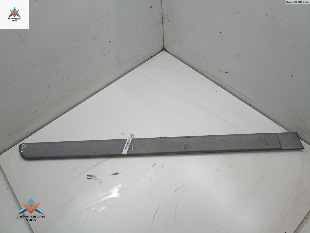 молдинг двери задней левой Opel Astra G 1999, 2.0 л., бензин, АКПП, серый, седан, 90587378 - фото №1