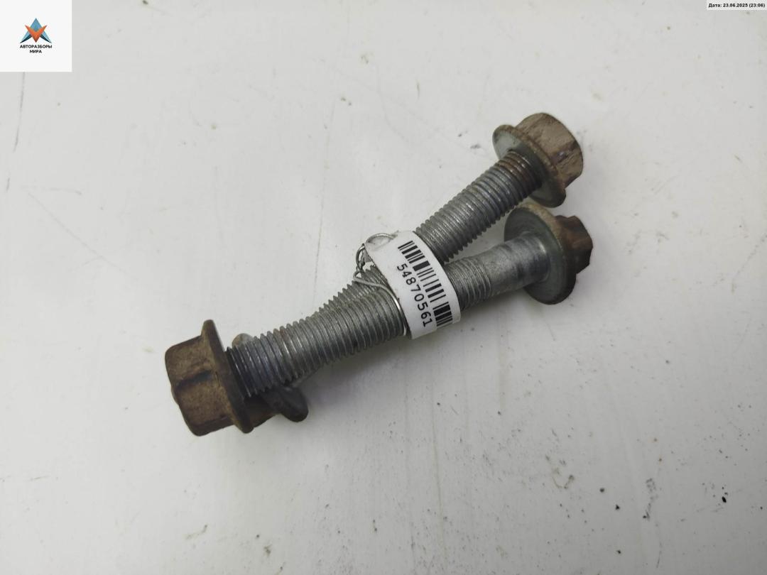 Болт крепления Opel Vectra C 2004, 2.2 л., бензин, АКПП, синий, универсал - фото №1