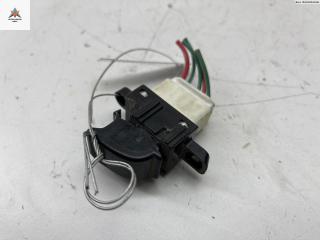 кнопка стеклоподъемника переднего правого Mazda Premacy CP [рестайлинг] 2004, 1.8 л., бензин, МКПП, серый, минивэн, 358-3U40