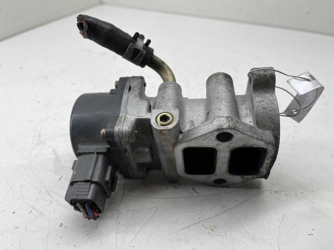 клапан EGR Mitsubishi Carisma 1997, 1.8 л., бензин, АКПП, синий, хетчбэк 5 дв., 79582