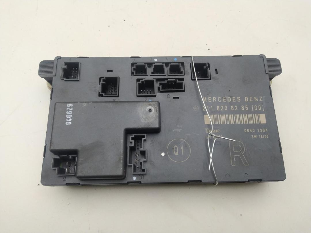 модуль управления двери Mercedes-Benz E-Класс W211/S211 2004, 3.2 л., дизель, АКПП, серый, универсал, 2118208285 - фото №1
