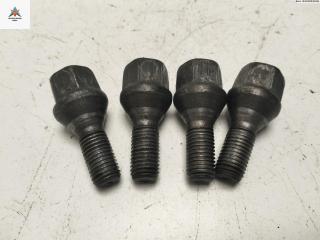 болт колесный Renault Scenic 2 поколение 2004, 1.6 л., бензин, МКПП, красный, минивэн, 8200030701