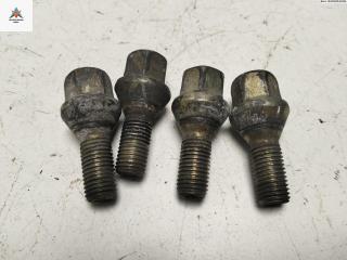 болт колесный Renault Clio 3 поколение 2006, 1.2 л., бензин, МКПП, серый, хетчбэк 5 дв., 8200030701