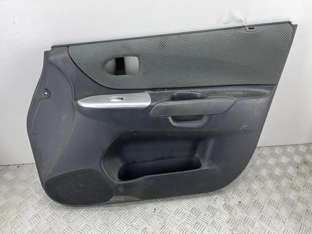 обшивка двери передняя правая Mazda Premacy 2004, 1.8 л., бензин, МКПП, серый, минивэн, C14668420C63