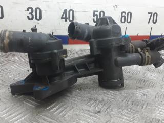 Корпус термостата бензиновый Skoda Roomster 1 поколение 2007, 1.6 л., бензин, МКПП, пикап, 03C121026M