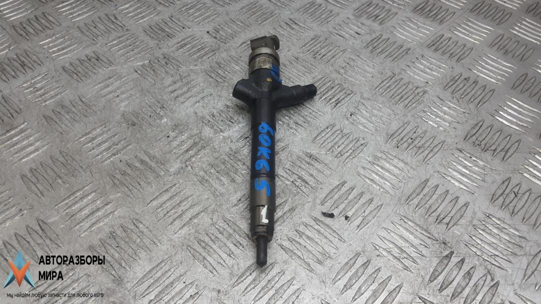 форсунка Mitsubishi L200 4 поколение 2010, 2.5 л., дизель, МКПП, внедорожник 5 дв., 1465A041 - фото №1