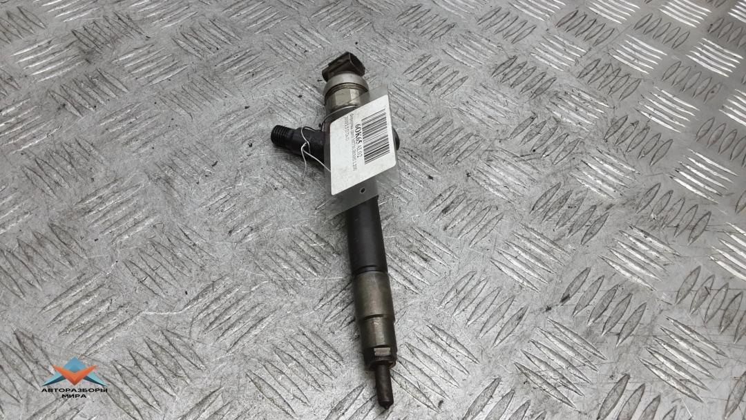 форсунка Mitsubishi L200 4 поколение 2010, 2.5 л., дизель, МКПП, внедорожник 5 дв., 1465A041 - фото №1