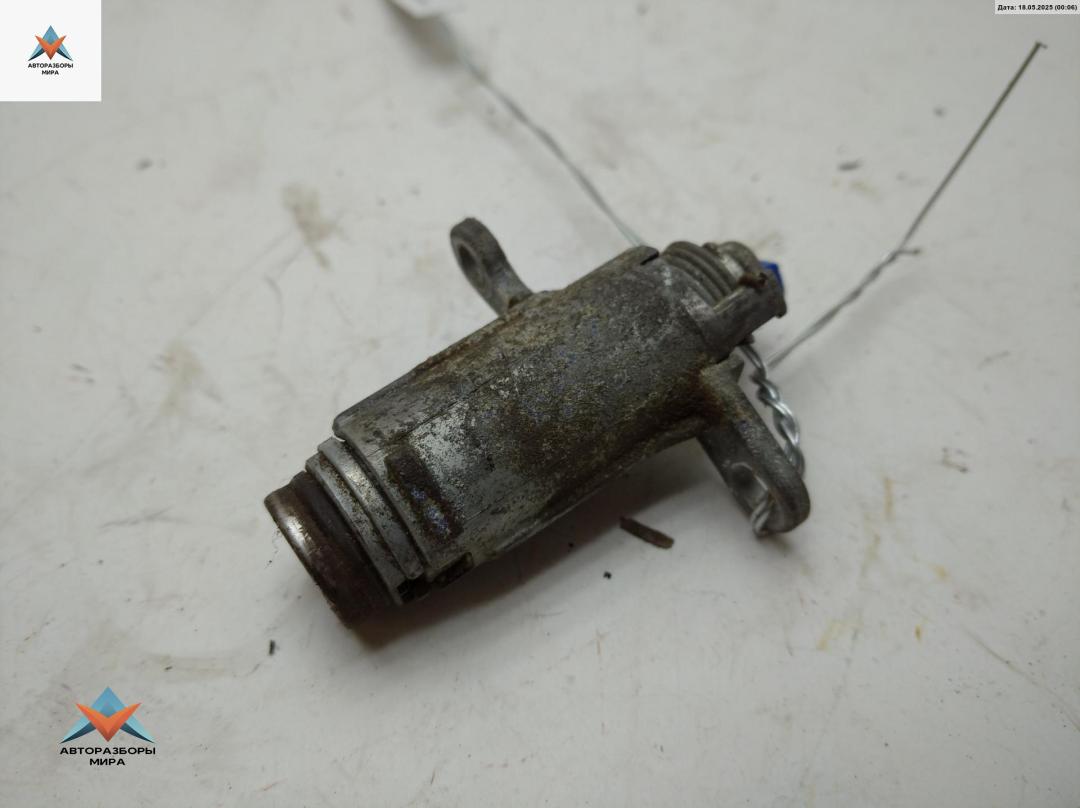 Личинка замка багажника Mercedes-Benz Vito-2 / Viano W639 2009, 2.2 л., дизель, МКПП, белый, микроавтобус - фото №1