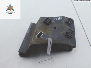 кронштейн заднего бампера Audi A8 D2/4D 1998, 4.2 л., бензин, АКПП, синий, седан, 4D0807572