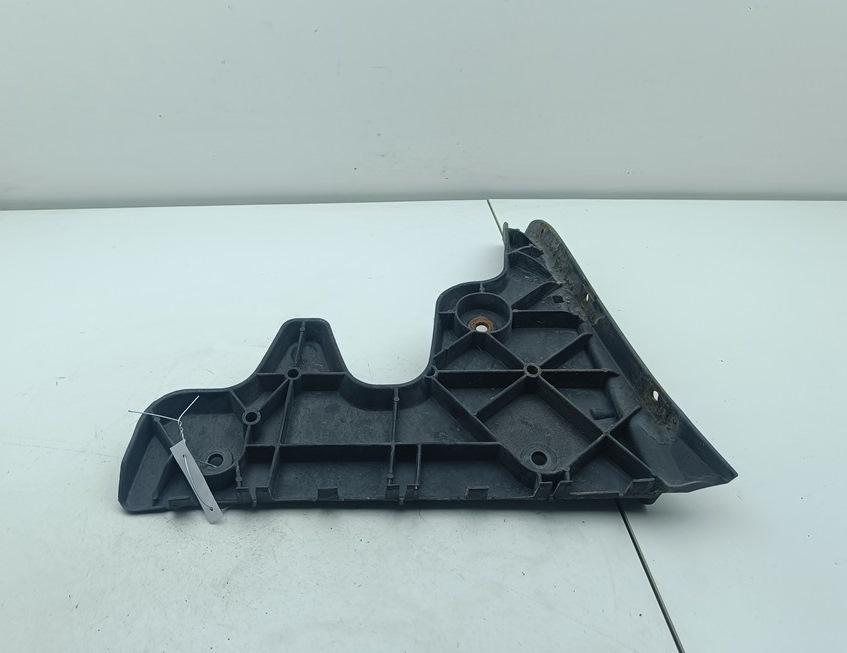 кронштейн заднего бампера Audi A6 C6 2004, 3.2 л., бензин, АКПП, чёрный, седан, 4F5805453