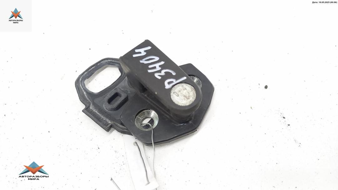 выключатель концевой (концевик) BMW 3 серия E36 1994, 1.6 л., бензин, МКПП, зелёный, седан, 8122299 - фото №1