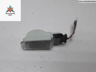 фонарь салона (плафон) Volkswagen Passat B5 1999, 1.8 л., бензин, МКПП, синий, универсал, 3B1947415B