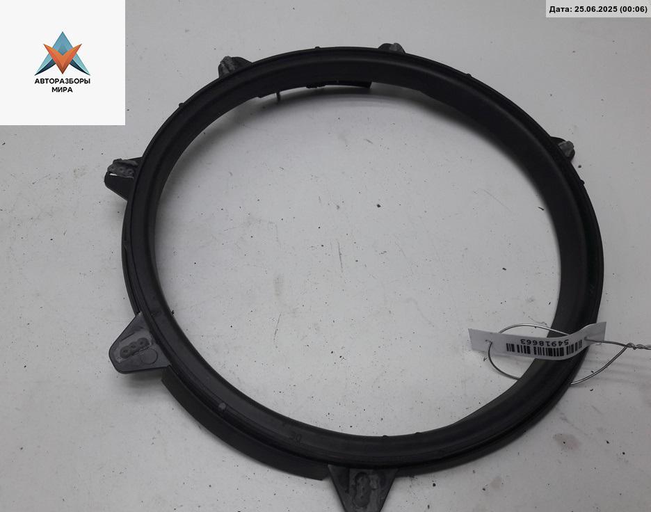 молдинг двери передней правой Volkswagen Caddy 3 поколение 2005, 2.0 л., дизель, МКПП, белый, фургон, 1T0035217 - фото №1