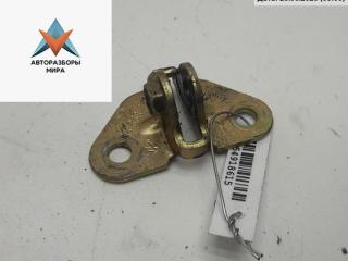 кронштейн (крепление) Volkswagen Golf 3 поколение 1997, 1.6 л., бензин, МКПП, красный, хетчбэк 5 дв., 1H4839285