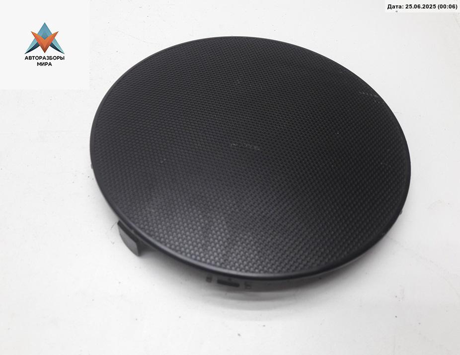 Сетка (решетка) динамика Volkswagen Golf 3 поколение 1997, 1.6 л., бензин, МКПП, красный, хетчбэк 5 дв., 1H4868647 - фото №1